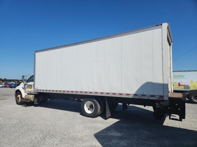 2015 Ford F750 box Truck
