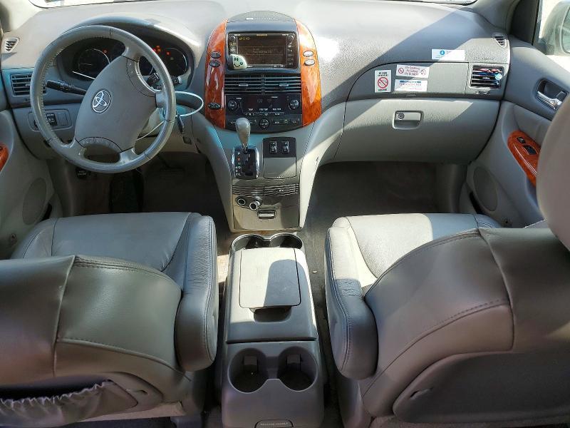 2010 Toyota Sienna xle