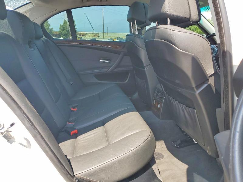 2009 BMW 528 i