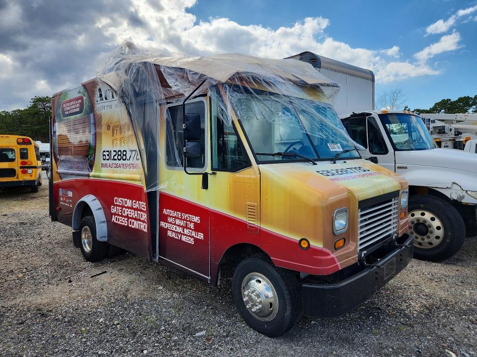 2010 Ford E350 Delivery Truck