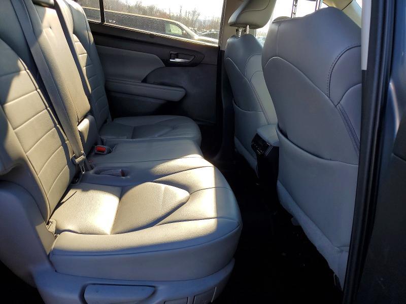 2023 Toyota Highlander Hybrid xle