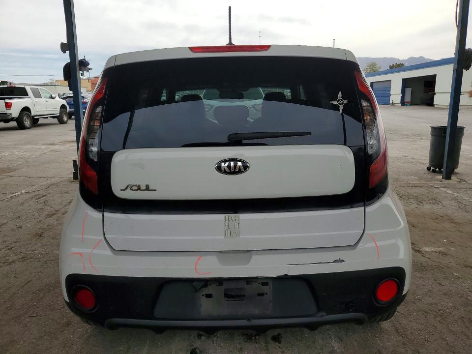 2017 KIA Soul Base