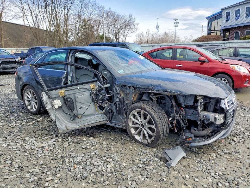 2019 Audi A4 Premium Plus