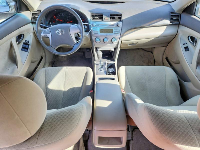 2009 Toyota Camry le