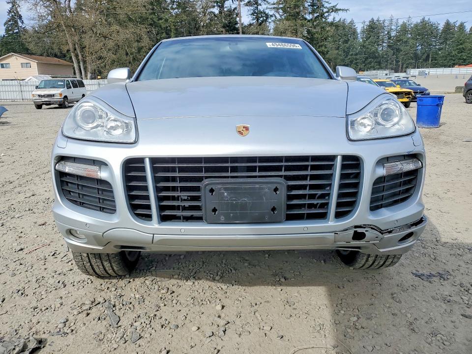 2010 Porsche Cayenne gts