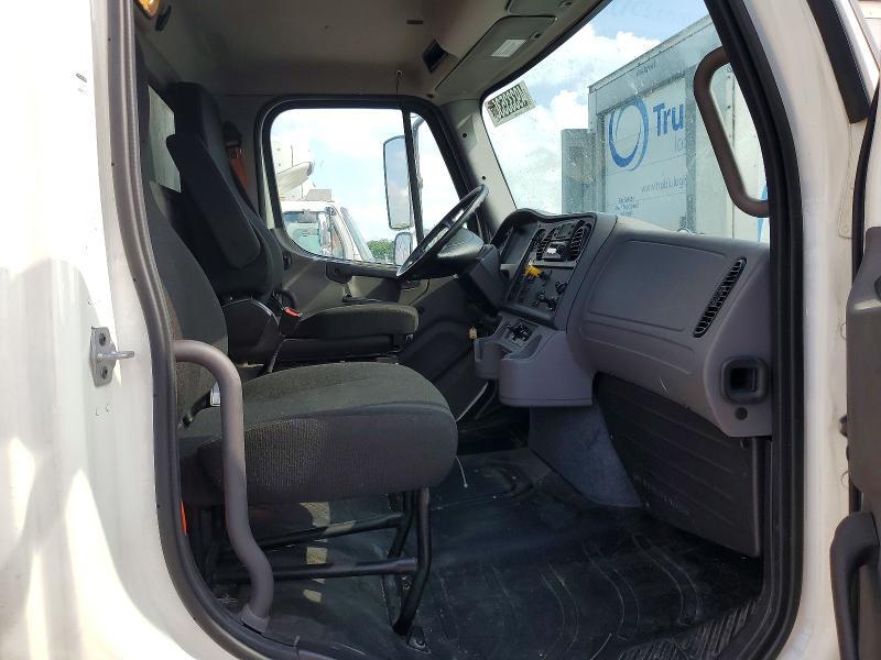 2022 Freightliner Business Class M2 Refrigerated BOX Truck