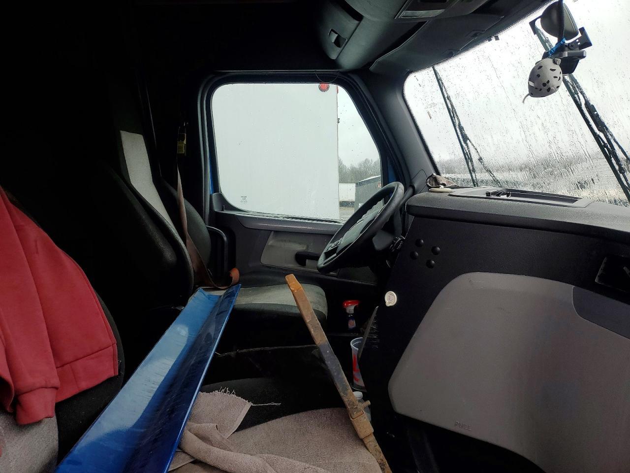 2018 Freigliner 2018 Freightliner Cascadia 126 Semi Truck
