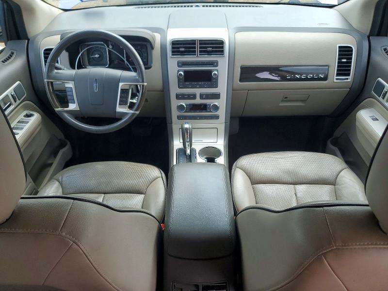 2009 Lincoln Townhouse MKX