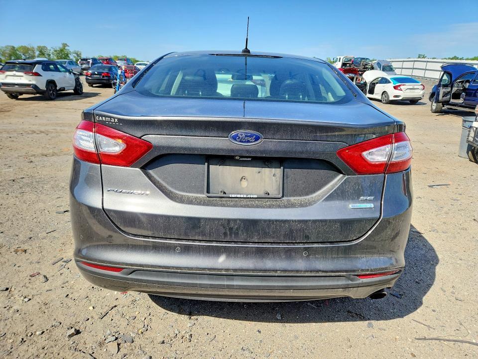 2015 Ford Fusion se