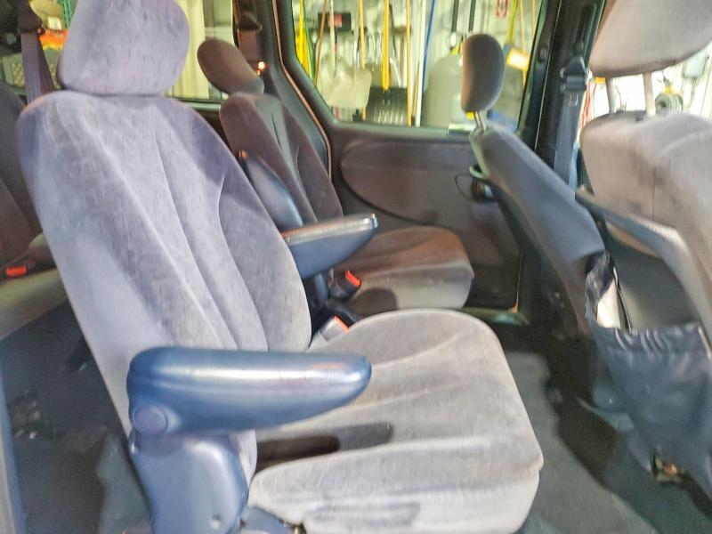 2001 Chrysler Town & Country lxi