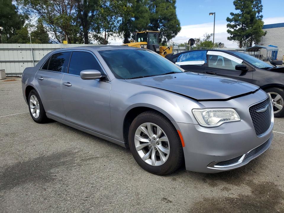2015 Chrysler 300 Limited