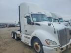 2014 Kenworth T680 Semi Truck
