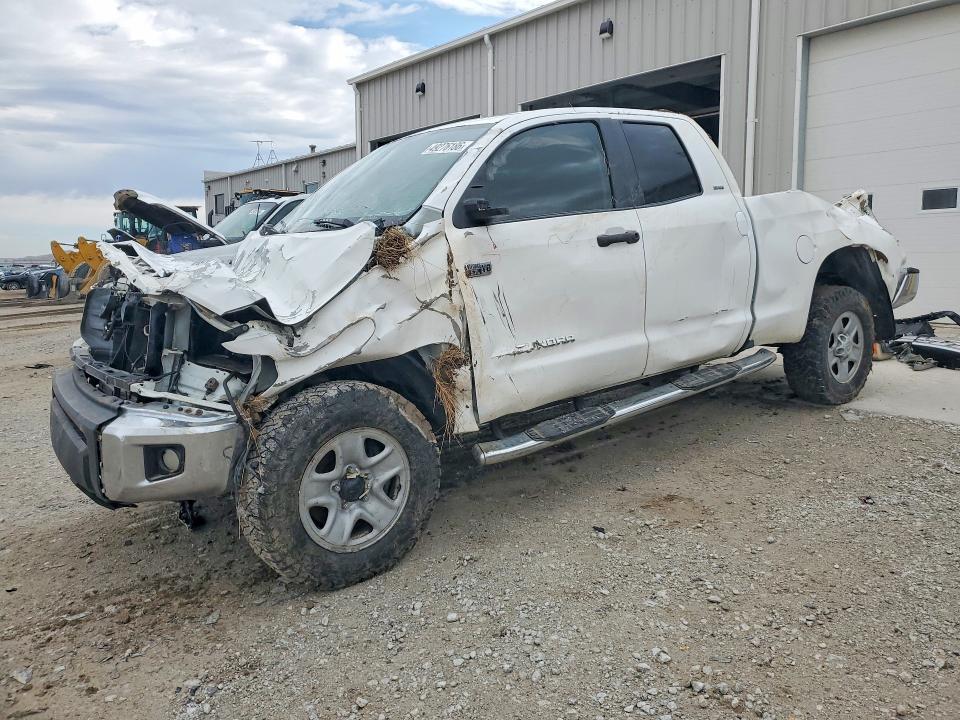 2017 Toyota Tundra SR5