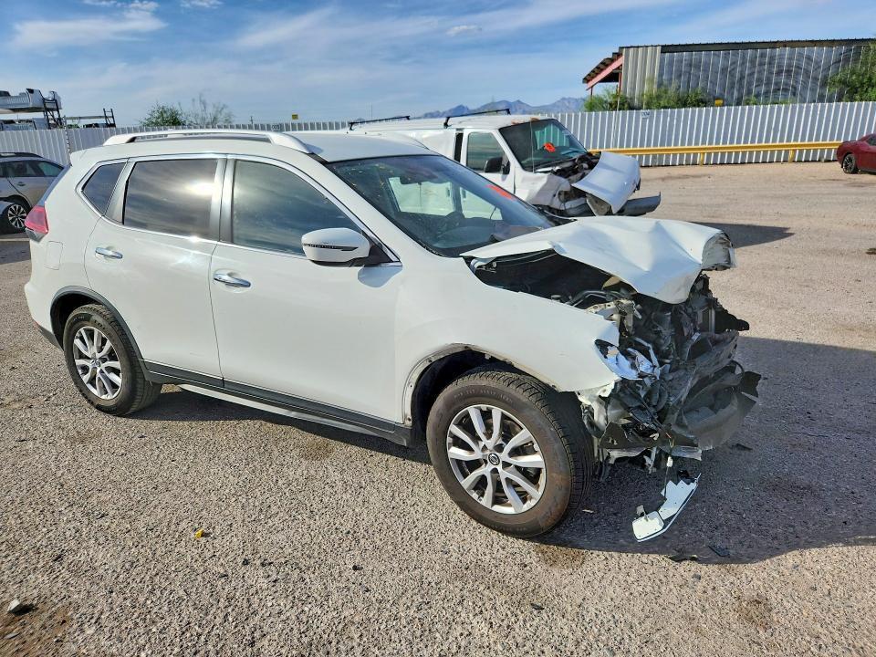 2020 Nissan Rogue sv