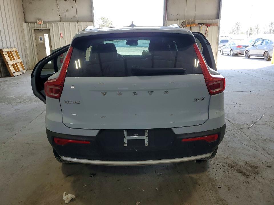 2025 Volvo Xc40 Plus