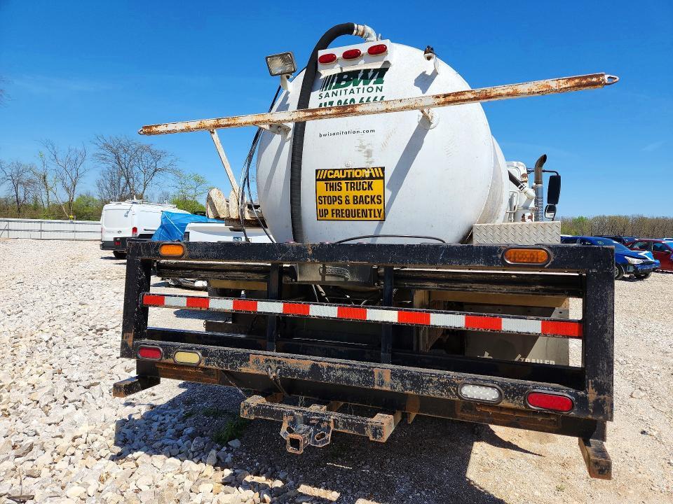 2004 International 4000 4300