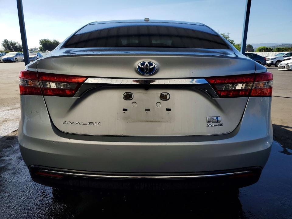 2016 Toyota Avalon Hybrid xle Premium