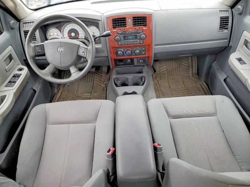 2005 Dodge Dakota Quad slt