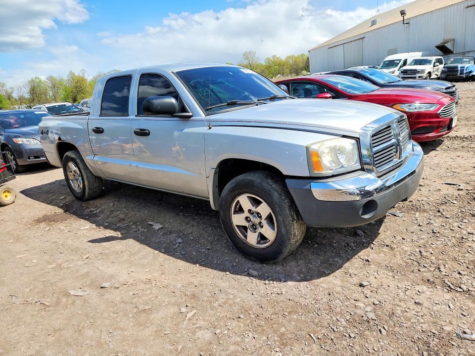 2005 Dodge Dakota Quad SLT
