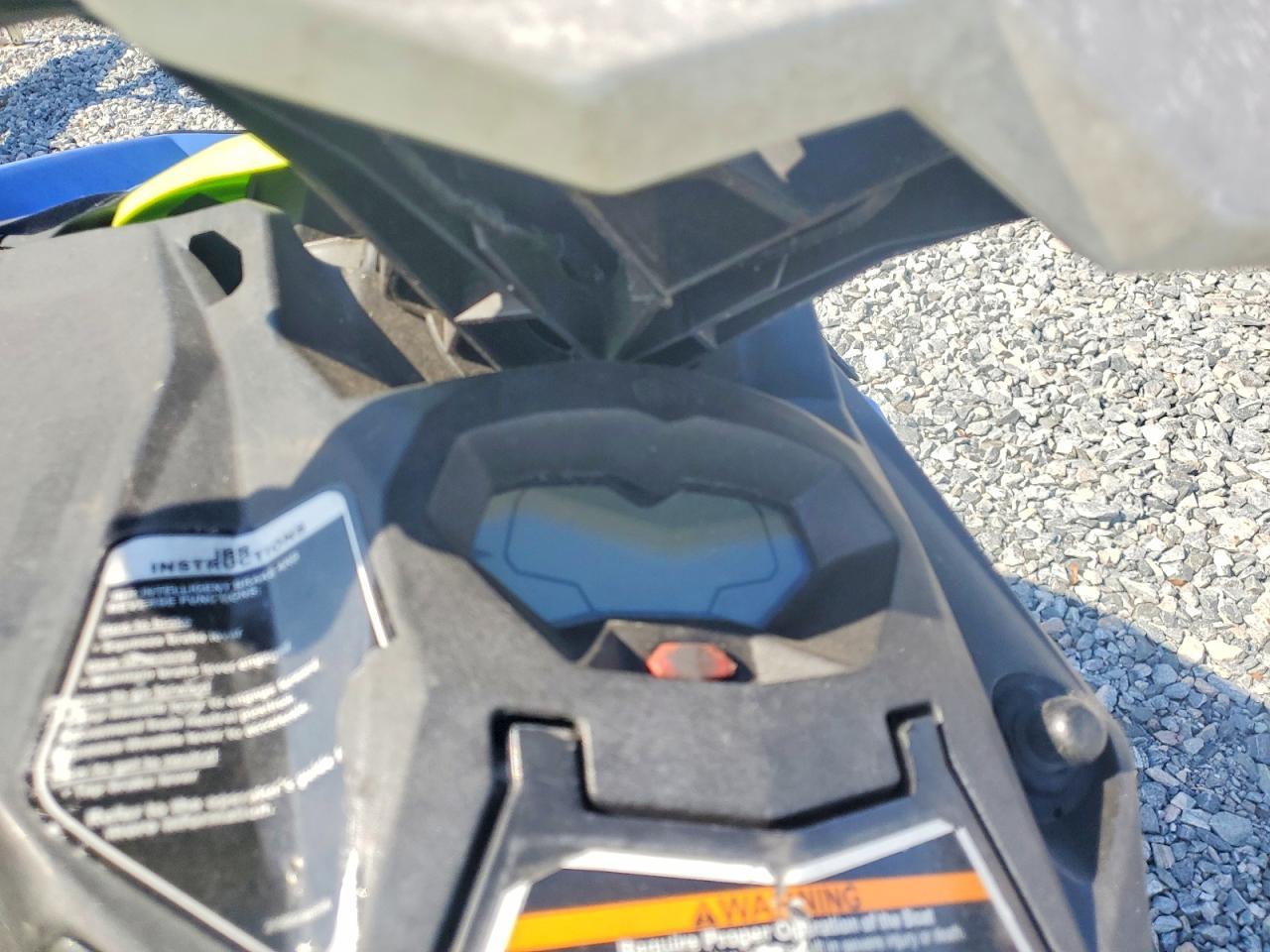 2021 Seadoo 2021 SEA-DOO Spark Trixx 2UP-Personal Watercraft