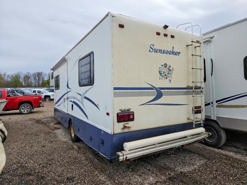 2001 Ford Econoline E450 Super Duty Cutaway Van