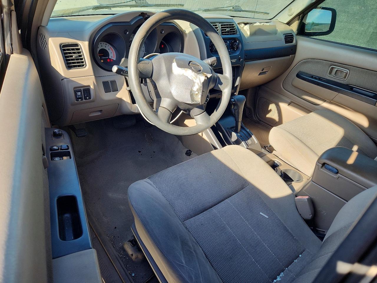 2004 Nissan Frontier XE-V6 Desert Runner