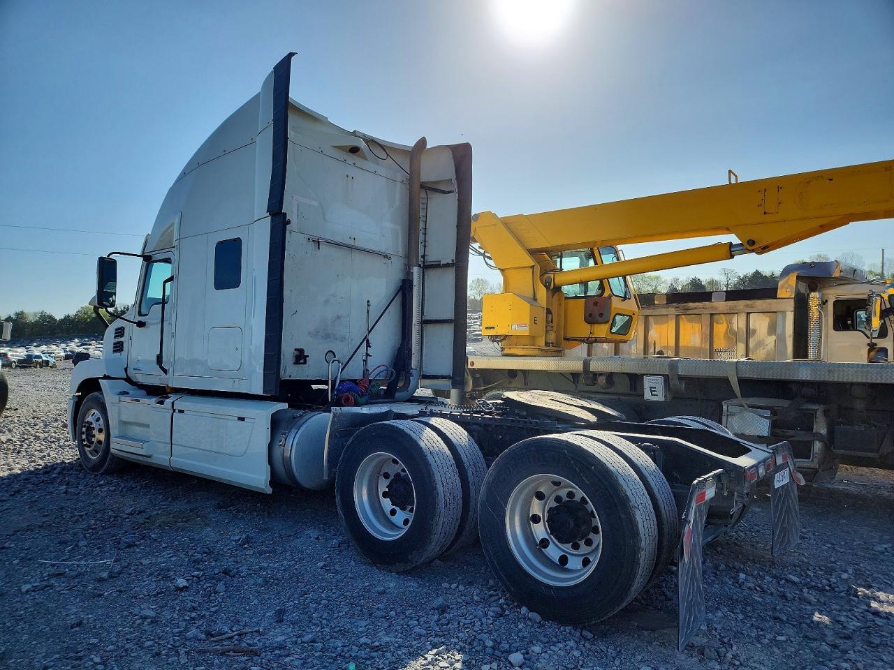 2020 Mack Anthem Semi Truck