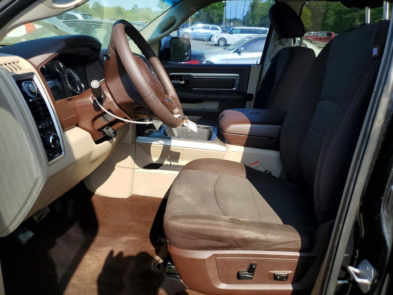 2016 Dodge RAM 1500 SLT