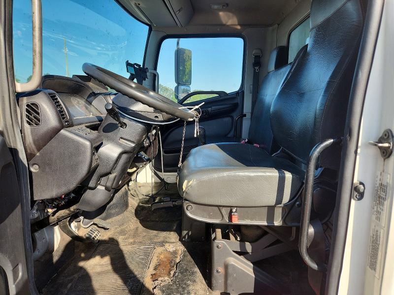 2013 Hino 258/268 BOX Truck