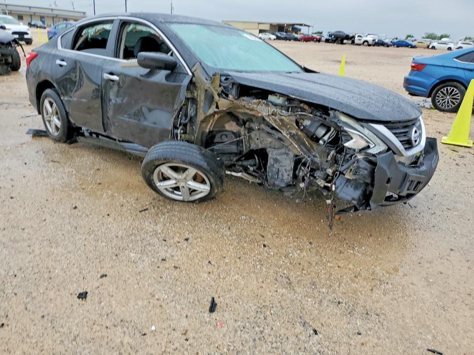 2016 Nissan Altima 2.5 sv