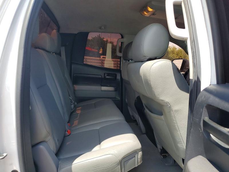 2010 Toyota Tundra Double cab SR5