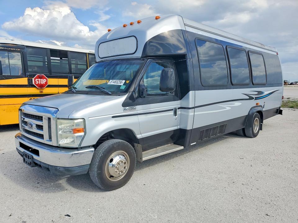 2011 Ford E450 Shuttle Bus