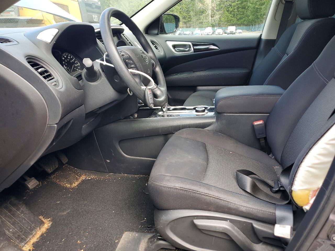 2017 Nissan Pathfinder s