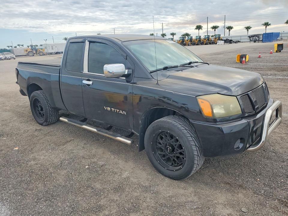 2005 Nissan Titan xe