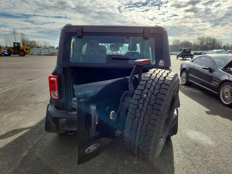 2022 Ford Bronco Base
