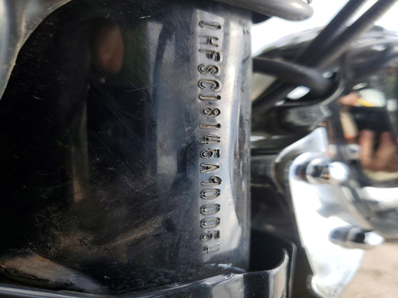 2005 Honda VT1100 C
