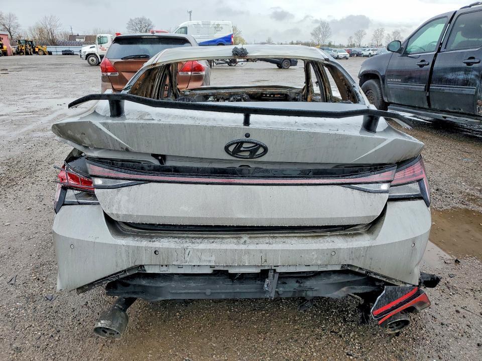 2022 Hyundai Elantra n Base
