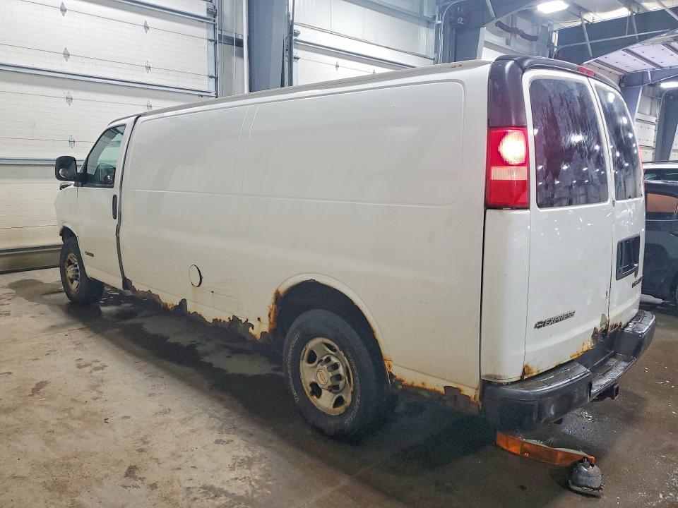 2005 Chev Rolet Express 3500 Delivery Truck