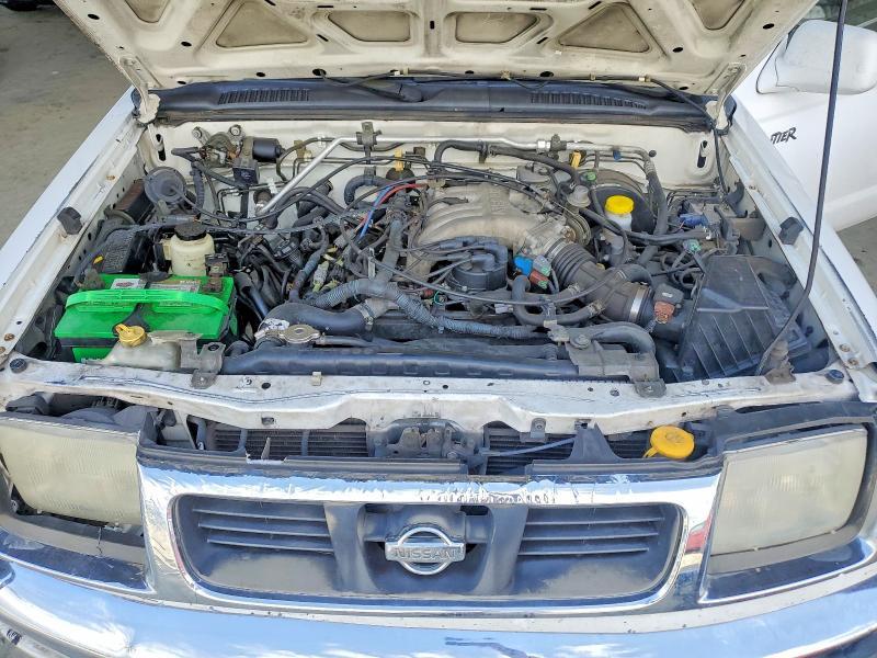 2000 Nissan Frontier XE