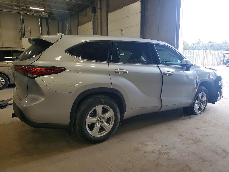 2021 Toyota Highlander le