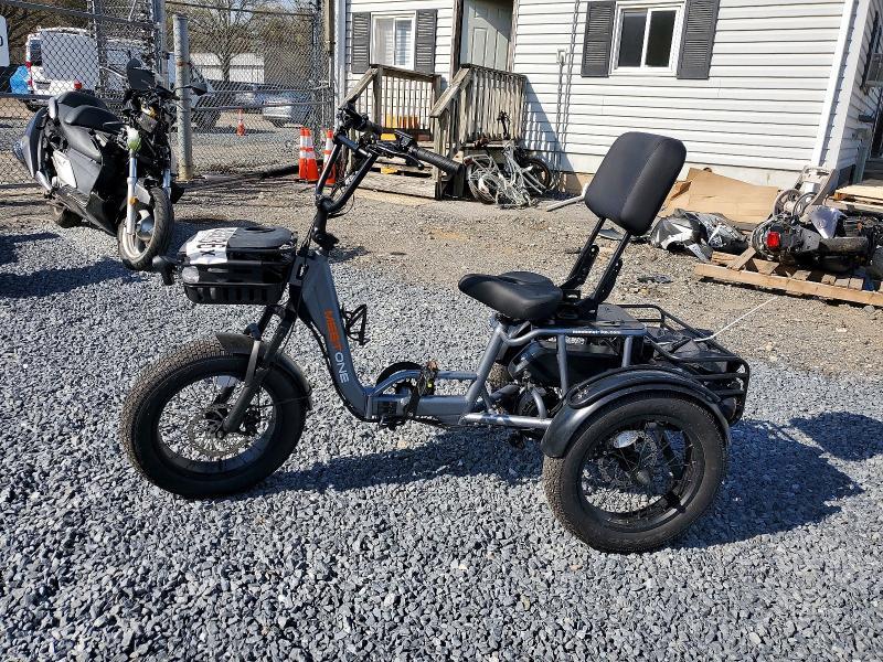 2025 Other Automobile Onetrike Breeze
