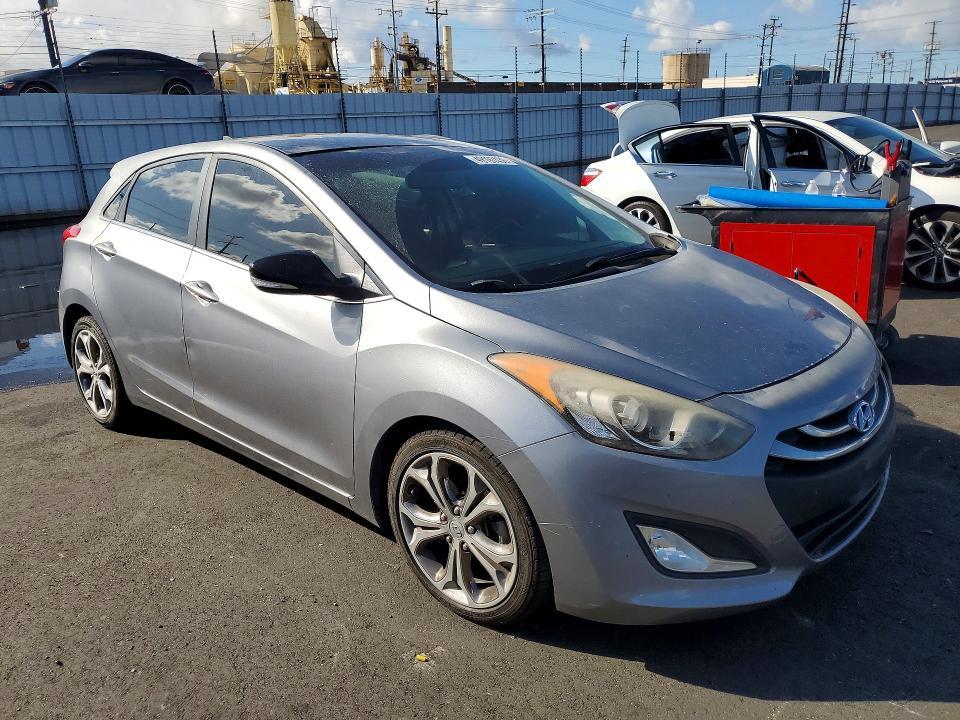 2013 Hyundai Elantra gt Base