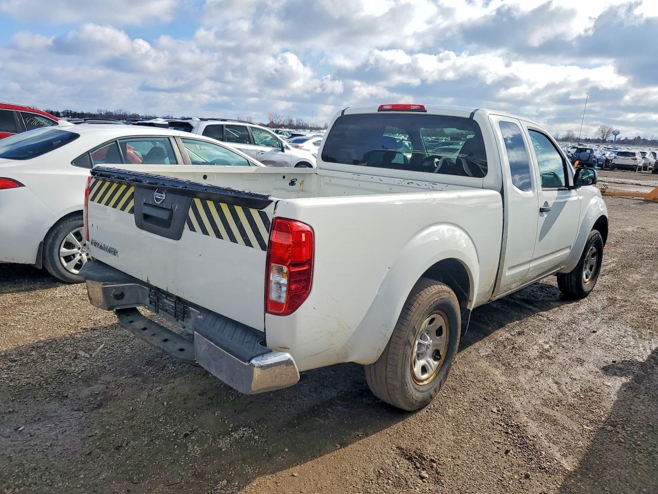 2015 Nissan Frontier S