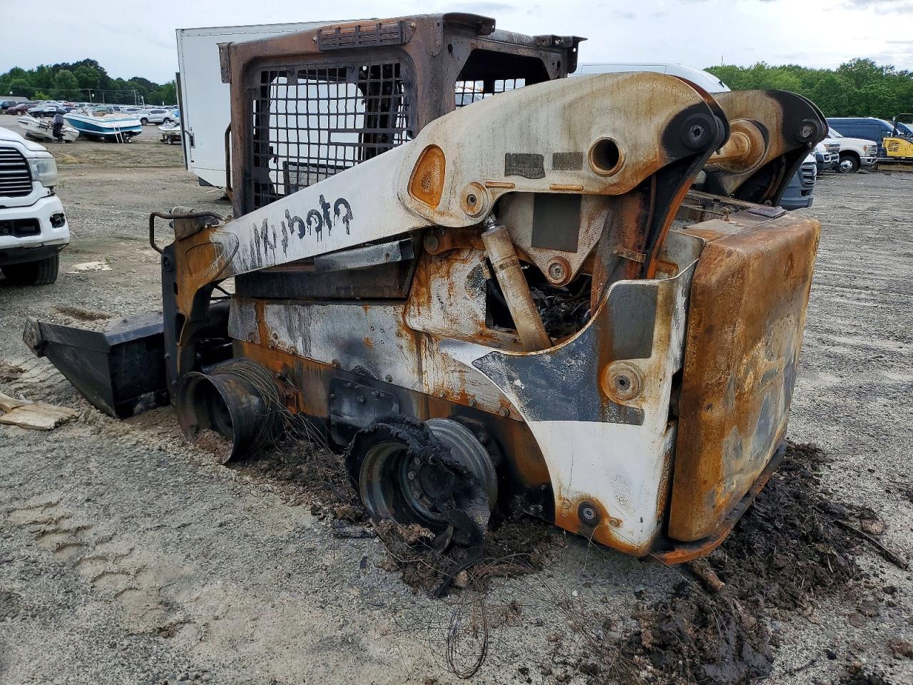 2021 Kubota SSV75PHFRC-Skidder