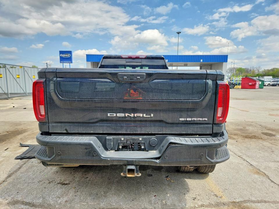 2022 GMC Sierra K3500 Denali
