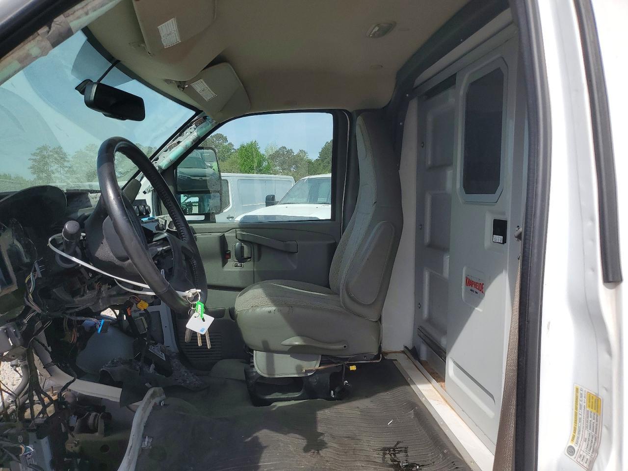 2018 Chevrolet Express Utility / Service Truck