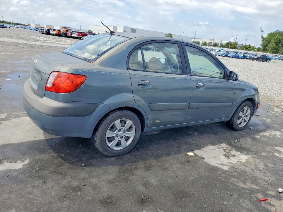 2007 KIA Rio Base