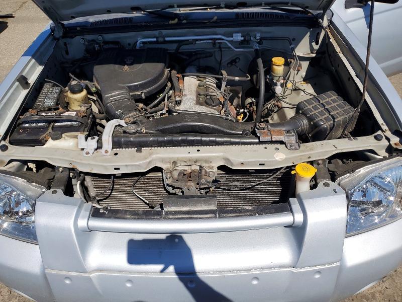 2002 Nissan Frontier Standard