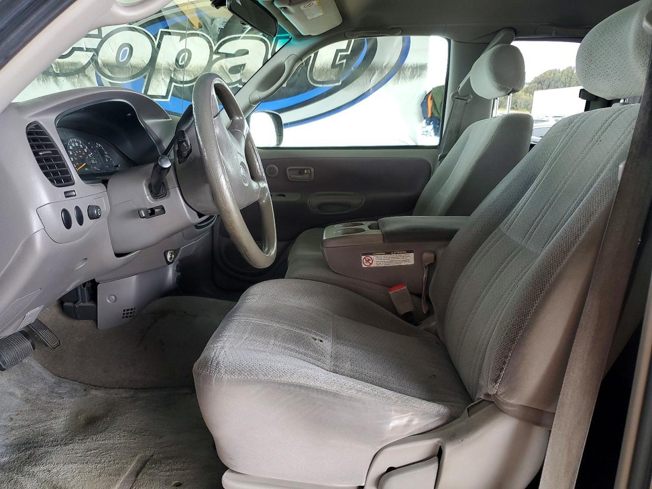 2002 Toyota Tundra SR5 V8