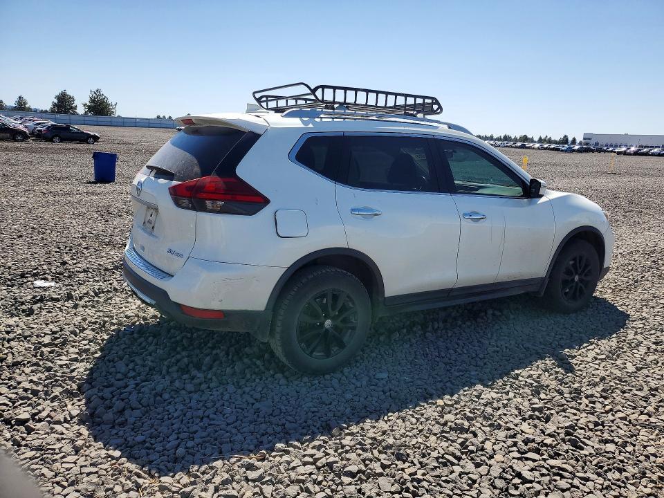 2017 Nissan Rogue sv